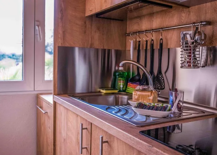 Ador El Mar 홈스테이 *